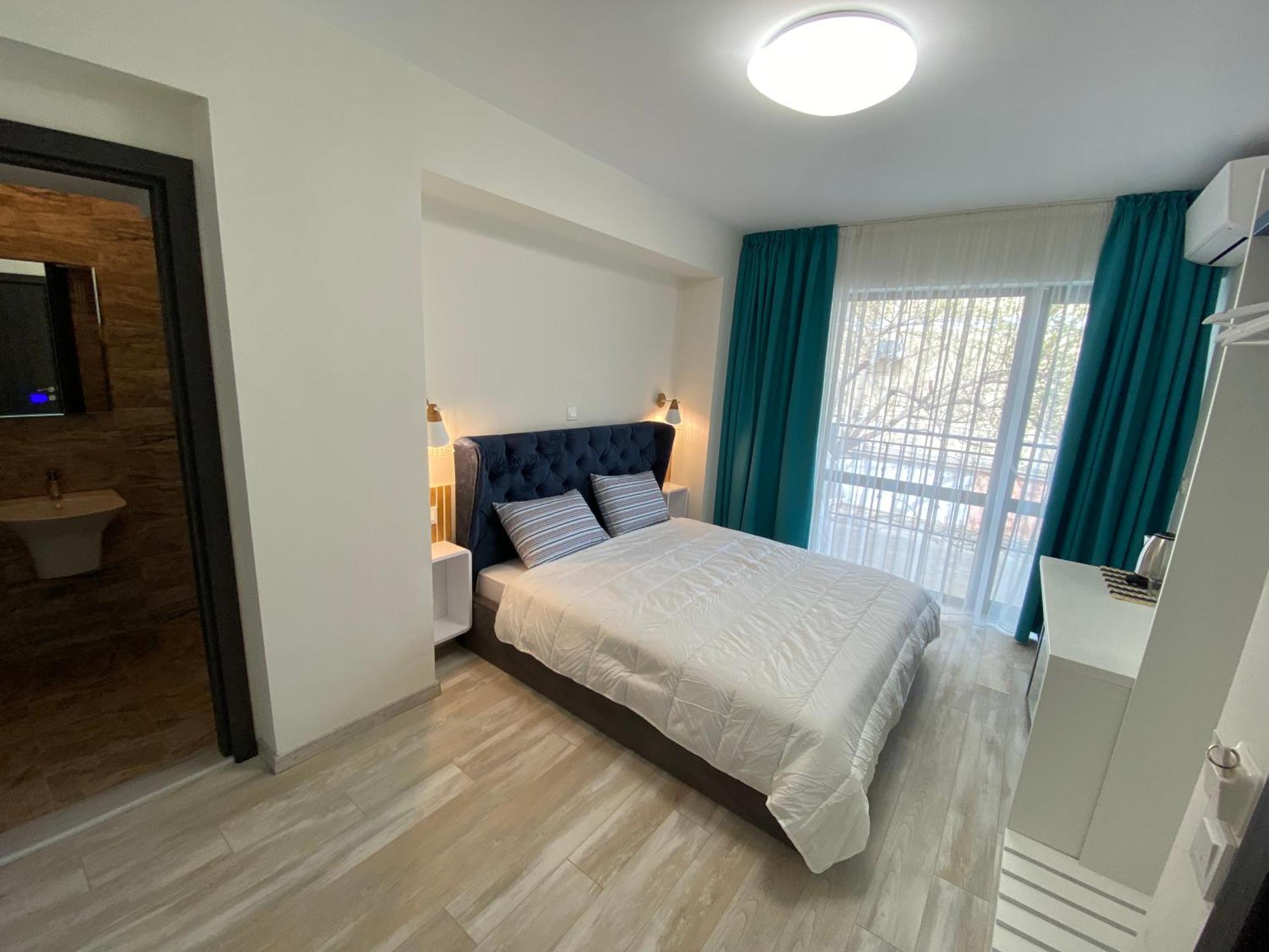 Opalium Beach Front Suites Потос Экстерьер фото