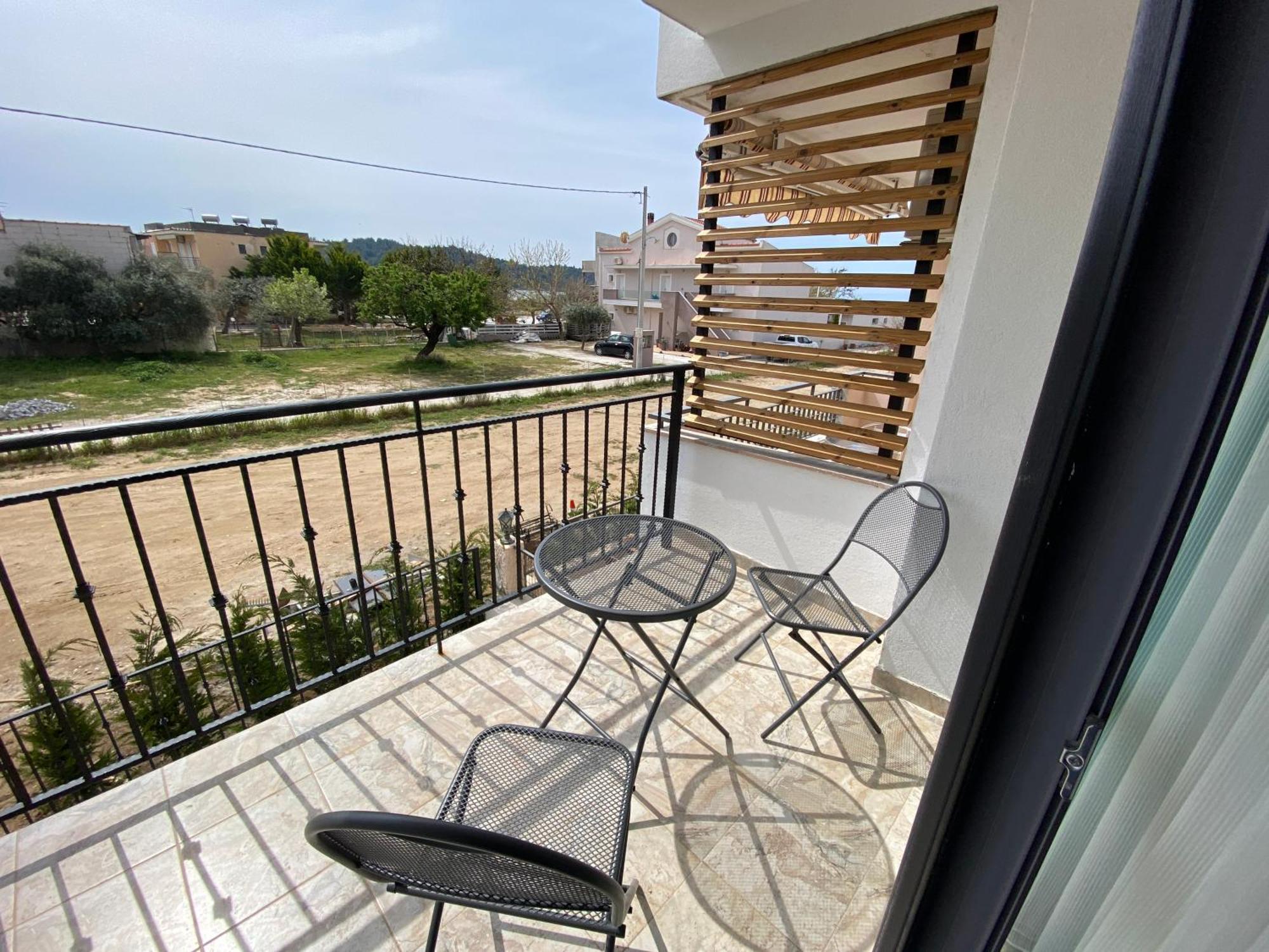 Opalium Beach Front Suites Потос Экстерьер фото