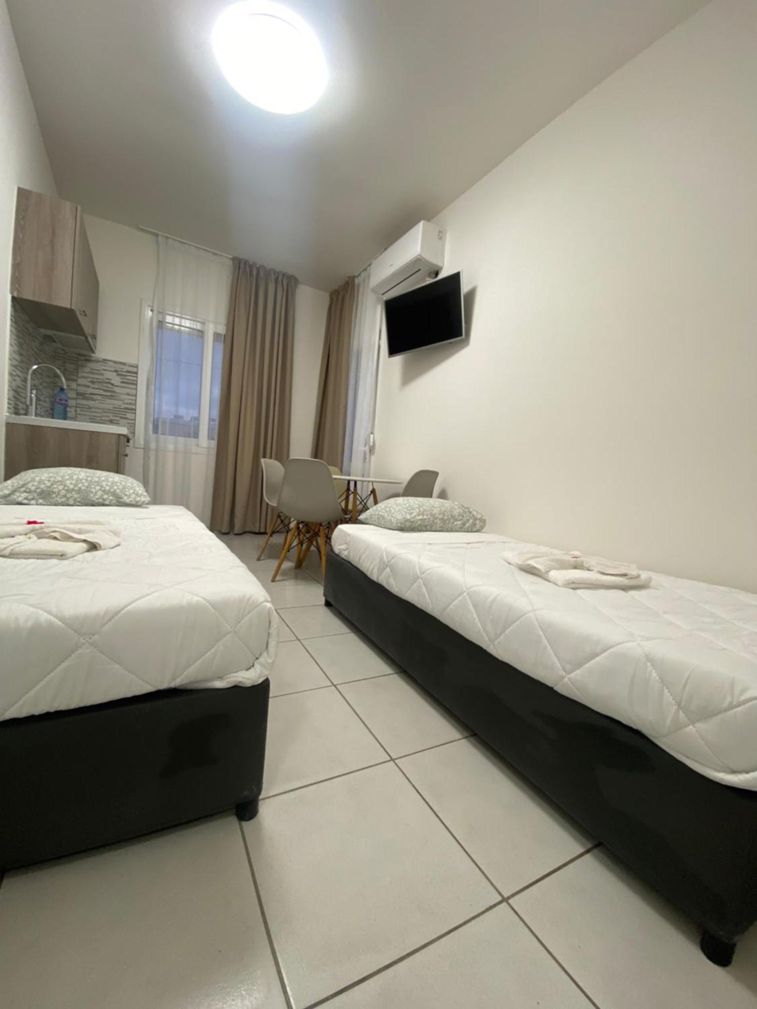 Opalium Beach Front Suites Потос Экстерьер фото