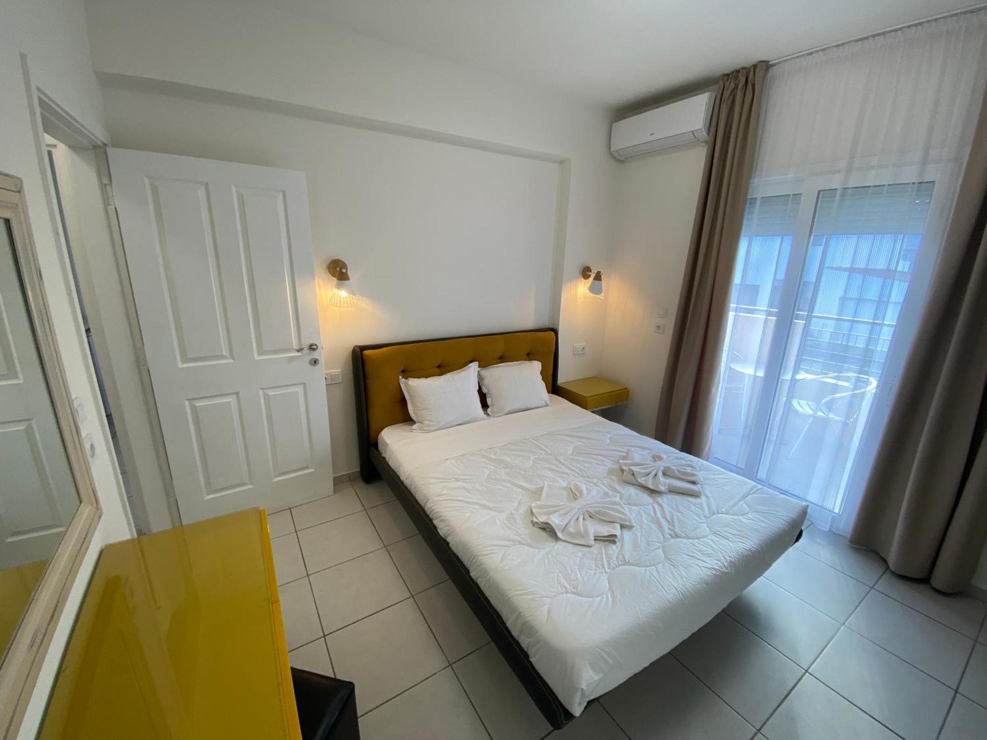 Opalium Beach Front Suites Потос Экстерьер фото
